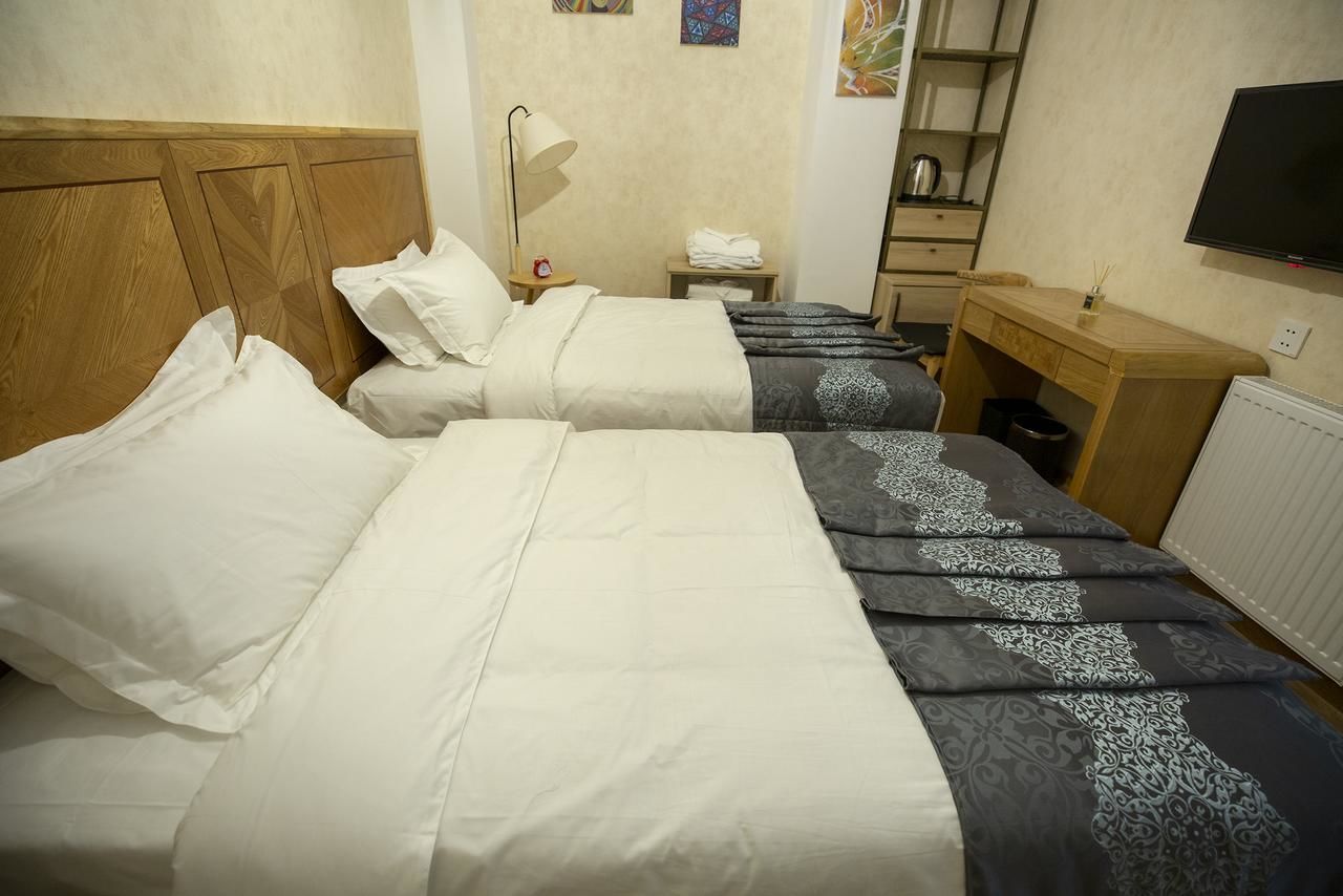 Отель Ornament Boutique Hotel Тбилиси