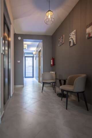 Отель Ornament Boutique Hotel Тбилиси Двухместный номер Делюкс с 1 кроватью и балконом-5