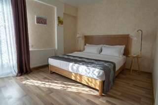 Отель Ornament Boutique Hotel Тбилиси Двухместный номер с 1 кроватью и балконом-21