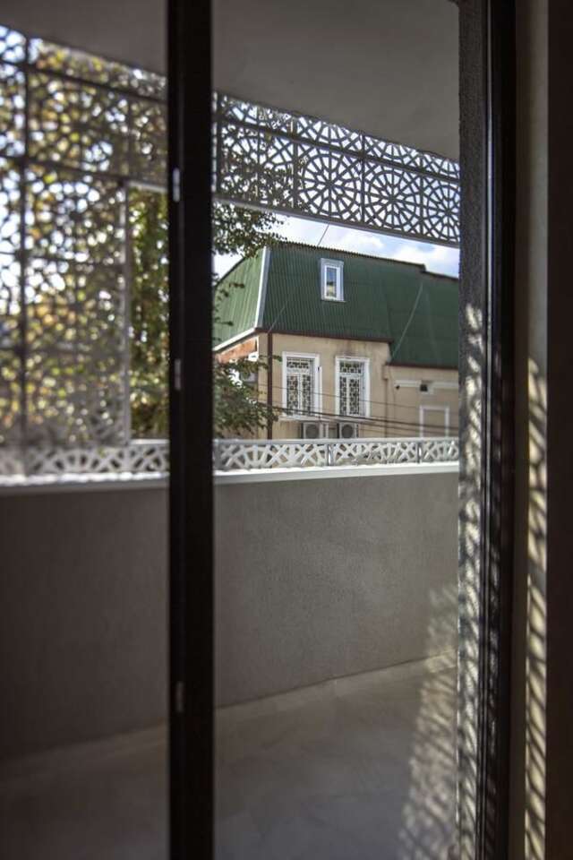 Отель Ornament Boutique Hotel Тбилиси-16